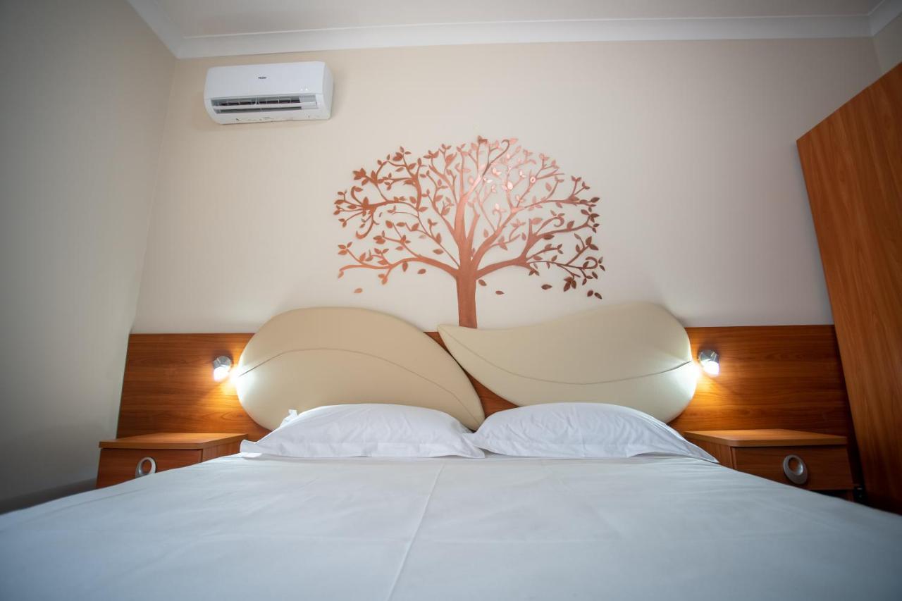 Bb Domus Catanzaro Bed & Breakfast Ngoại thất bức ảnh