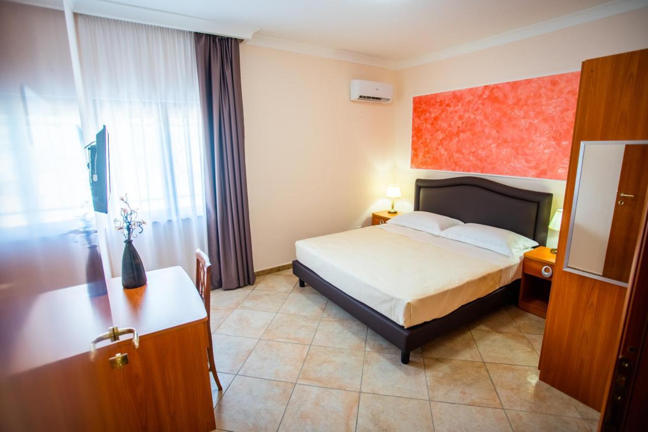Bb Domus Catanzaro Bed & Breakfast Ngoại thất bức ảnh