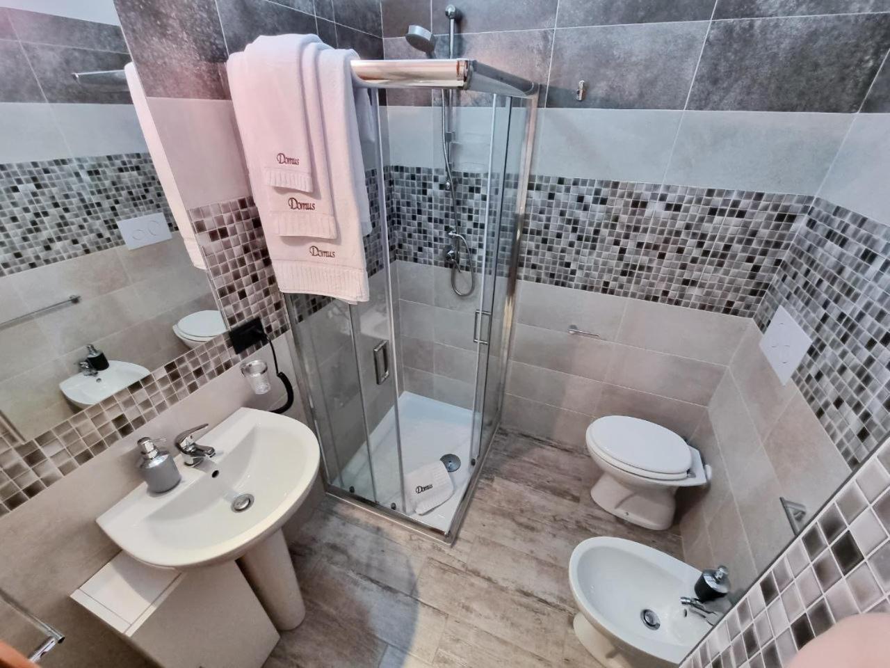 Bb Domus Catanzaro Bed & Breakfast Ngoại thất bức ảnh